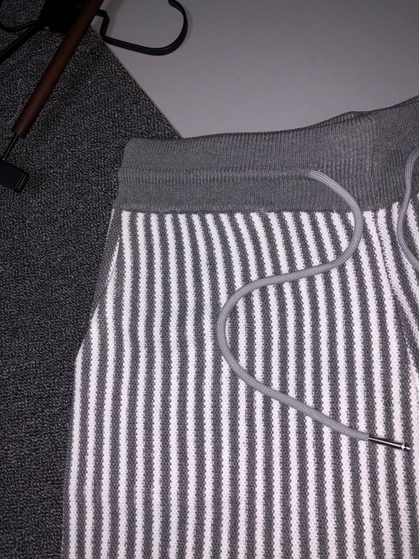 ブランドハーフパンツ側面デザイン